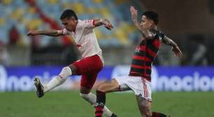 Flamengo vence o Bragantino e segue na briga pelo título do Brasileirão