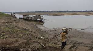 Seca faz rio na Amazônia atingir menor nível da história - e situação deve piorar