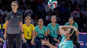 Vôlei sentado feminino perde dos EUA e vai brigar pelo bronze