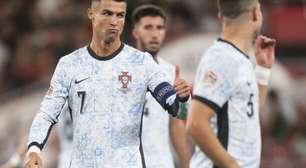 Cristiano Ronaldo celebra o gol 900 da carreira: 'Recordes me perseguem'