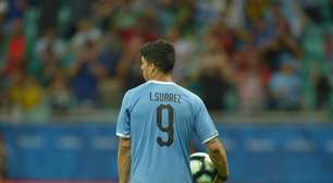 Suárez encerra passagem pela seleção uruguaia como o maior artilheiro da história