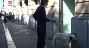 Ex-jogador italiano vive nas ruas com cachorro e enfrenta problemas de saúde