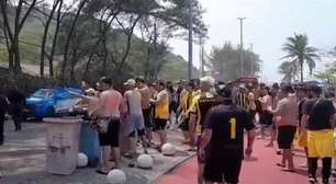 Torcedores de Flamengo e Peñarol brigam no Rio antes de partida