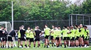 Vasco pode ter novidades na escalação contra o Palmeiras