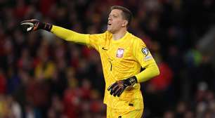 Szczesny volta atrás de aposentadoria e acerta com o Barcelona