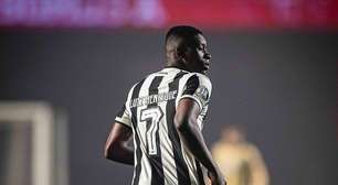 Luiz Henrique passa mal após classificação do Botafogo na Libertadores e vai parar no hospital