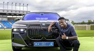 Vini Jr, Endrick e elenco do Real Madrid ganham carros da BMW