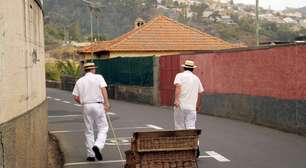 Carro de cesto é passeio surreal na Ilha da Madeira, em Portugal