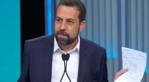 Boulos mostra exame toxicológico em debate e leva bronca de César Tralli