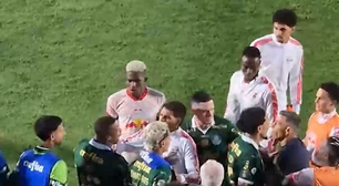 Vídeo: Duelo entre Red Bull Bragantino e Palmeiras termina com briga e confusão generalizada