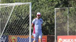 Vila Nova tem mais dois jogadores como dúvida para Luizinho em clássico contra o Goiás