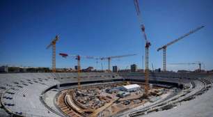 Barcelona: batalha campal durante as obras no Camp Nou