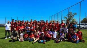 Internacional recebe gurizada em treino. Borré é novidade