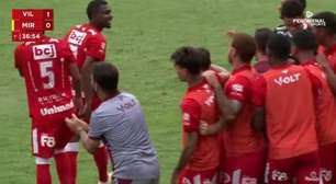 Com duas falhas do goleiro, Vila Nova empata com o Mirassol em 2×2; Assista como foi