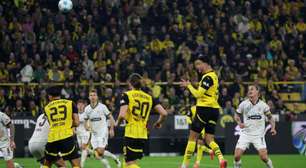 Borussia Dortmund vence St.Pauli e sobe na tabela do Alemão