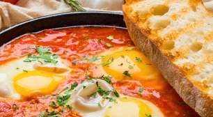 Shakshuka (ovos no purgatório) - prato vegetariano rápido