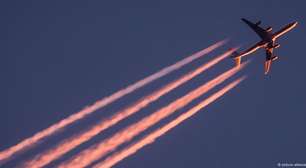 Rastros de aviões nos céus escondem ameaça para o clima