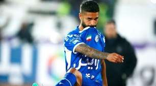 Jogador iraniano é suspenso por seis meses por exibir tatuagem