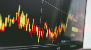 Ibovespa fecha em leve queda com Vale (VALE3) e Petrobras (PETR4) no vermelho