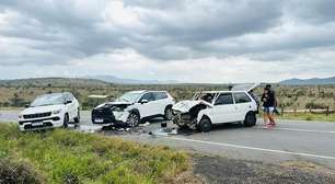 Idoso morre e outras duas pessoas ficam feridas em batida em trecho da BR-242 do Recôncavo