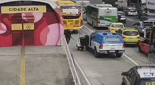 Passageiro é baleado dentro de ônibus na Avenida Brasil durante operação da PM no RJ