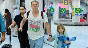 Como ela cresceu! Sem Eliana, Manuela rouba cena de lookinho azul em fotos no aeroporto com o pai, Adriano Ricco