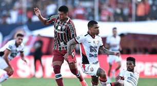 Fluminense vacila no fim e perde para o Vitória no Barradão