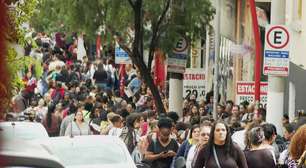 Trabalhadores formam fila quilométrica em SP para não pagar contribuição sindical