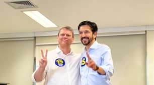 Tarcísio diz que PCC orientou voto em Boulos e nega ser 'fiador' da campanha de Nunes