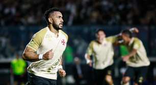 Vasco vence em noite de Payet e agrada treinador: "Feliz com o resultado"