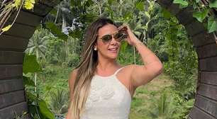 Carla Perez experimenta escorpião durante viagem: 'Gostei'