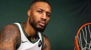 Damian Lillard minimiza início ruim do Bucks: "Temporada longa"