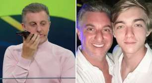 Luciano Huck para o 'Domingão' ao receber ligação do filho: 'Filho a gente atende'