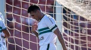 Robson e Alef Manga estão entre os jogadores dispensados pelo Coritiba