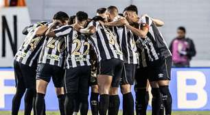 A reação dos jogadores do Santos após Carille ser vaiado pela torcida