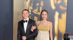 Filho de Angelina Jolie e Brad Pitt, Knox faz rara aparição ao lado da mãe; veja vídeo