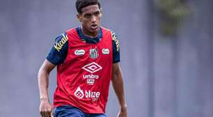 Barcelona e Chelsea demonstram interesse em Souza, lateral do Santos