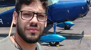 Piloto morre após avião bater em cabo para-raios e cair em lavoura no interior de GO