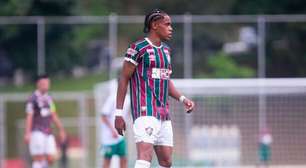 Matheus Reis rompe ligamento do joelho e desfalca o Fluminense por longo período