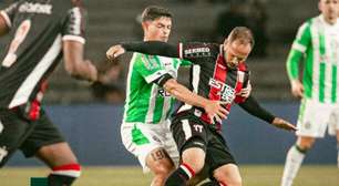 Botafogo-SP joga solto e vence Coritiba em jogo de despedida da temporada de 2024