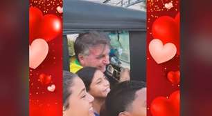 Na mira da PF, Bolsonaro usa redes para exibir apoio popular, 'vida normal' e críticas a Moraes