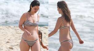 Toda natural! Nathalia Dill curte praia com a filha e o marido e corpo real da atriz rouba a cena. Fotos!