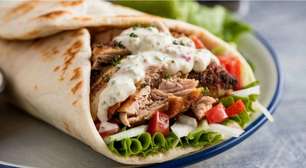 Shawarma: aprenda a fazer o clássico sanduíche grego