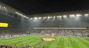 Torcida do Corinthians arrecada mais de R$ 100 mil em cinco minutos em campanha para pagar a Arena