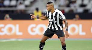 Júnior Santos supera fase delicada no Botafogo e busca coroar artilharia com título da Libertadores