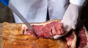 Dry aged: carne com aspecto de estragada vira febre em restaurantes