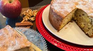 Bolo de maçã, canela e nozes: com pedaços e casca da fruta