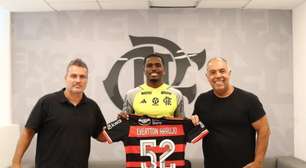 Flamengo renova contrato com Evertton Araújo