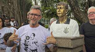 Neto se emociona com homenagem do Corinthians