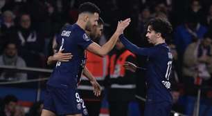 PSG vence o Lyon e amplia vantagem na liderança